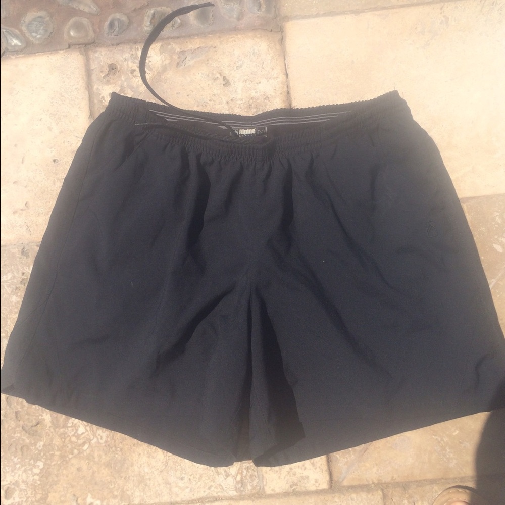 🚨🥷 bundle sale item ♥️ Alpine outdoor lined sport shorts